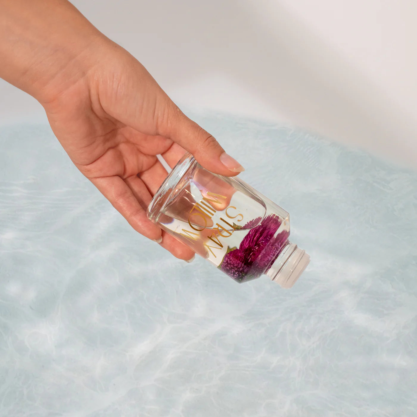 Stray Willow: Body and Bath Oil - Sweet Muse 100ml